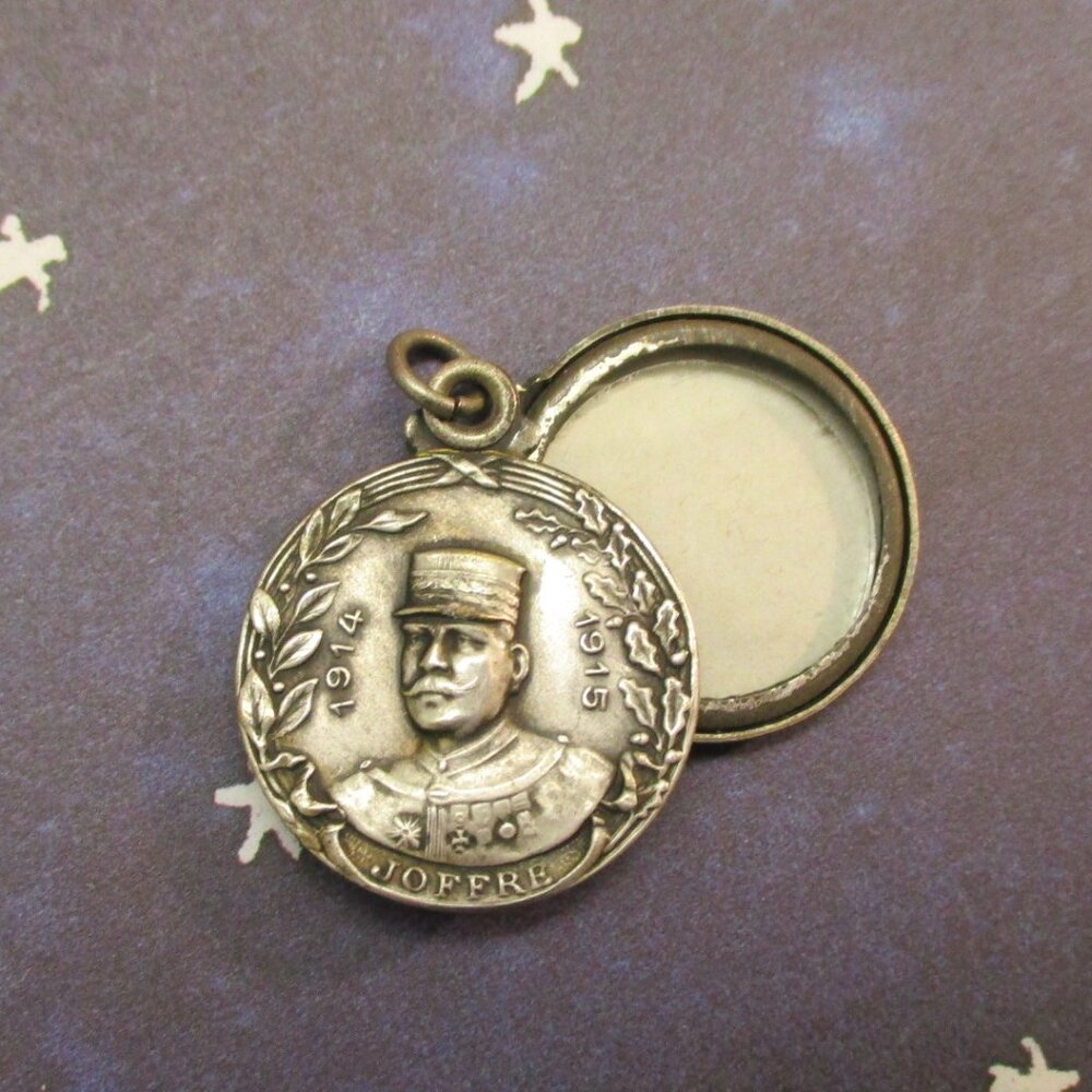 WWI French General Joseph Joffre Medal Locket ~ ANTIQUE Silver Slide Locket